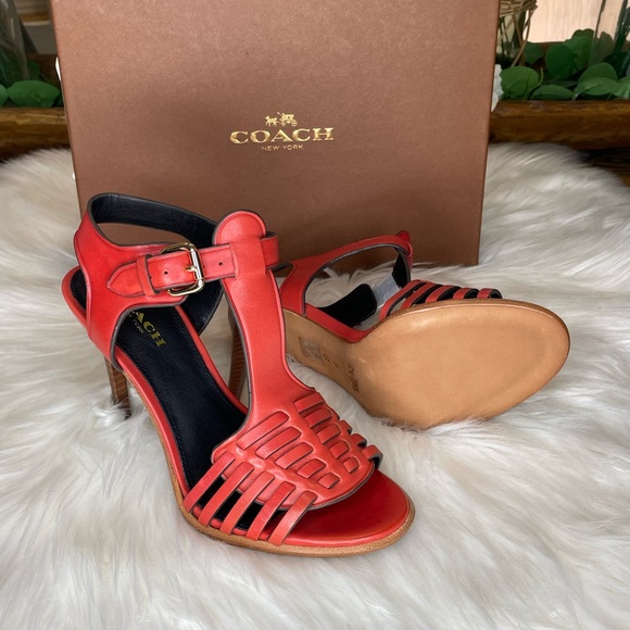 NIB Authentic COACH Izzy Mat Calf Heels - Picture 3 of 10